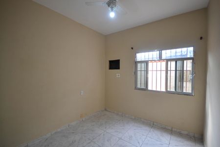 Quarto de casa para alugar com 1 quarto, 80m² em Hiterland, Belford Roxo