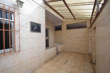 Casa para alugar com 80m², 1 quarto e sem vagaQuintal