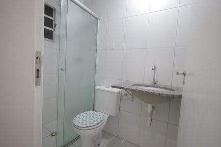 Apartamento para alugar com 59m², 2 quartos e 1 vaga Apartamento para alugar com 59m², 2 quartos e 1 vagaBanheiro social