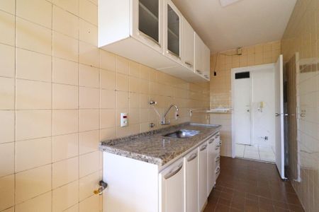 Apartamento para alugar com 72m², 2 quartos e 1 vaga Apartamento para alugar com 72m², 2 quartos e 1 vagaCozinha