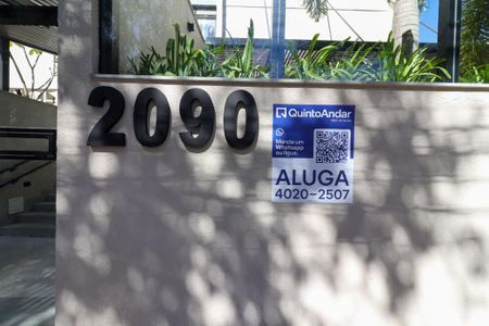Placa de apartamento para alugar com 2 quartos, 72m² em Vila Itapura, Campinas