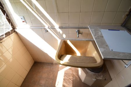 Apartamento para alugar com 72m², 2 quartos e 1 vagaÁrea de Serviço