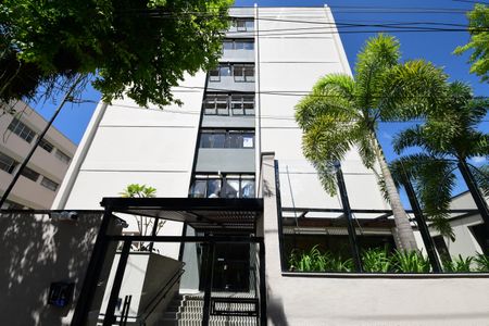 Apartamento para alugar com 72m², 2 quartos e 1 vagaFachada / Placa