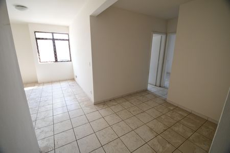 Sala de apartamento para alugar com 2 quartos, 72m² em Vila Itapura, Campinas