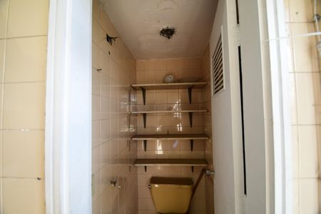 Apartamento para alugar com 72m², 2 quartos e 1 vagaBanheiro de serviço