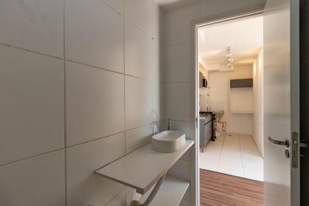 Apartamento à venda com 31m², 2 quartos e sem vaga Apartamento à venda com 31m², 2 quartos e sem vagaBanheiro