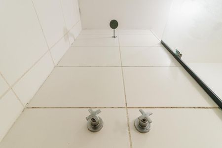 Apartamento para alugar com 43m², 2 quartos e sem vaga Apartamento para alugar com 43m², 2 quartos e sem vagaBanheiro