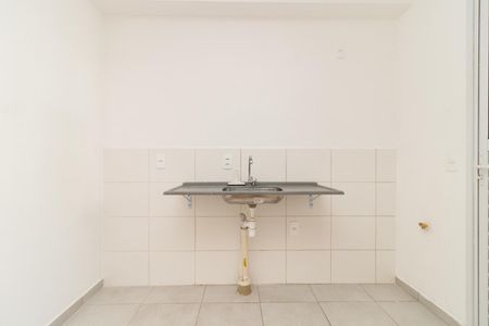 Cozinha de apartamento para alugar com 2 quartos, 43m² em Vila Guilherme, São Paulo