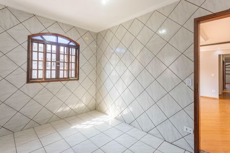 Casa à venda com 343m², 5 quartos e 3 vagasCasa 1 - sala de jantar 