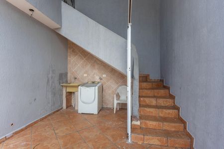 Casa à venda com 343m², 5 quartos e 3 vagasCasa 1 - Área de serviço 