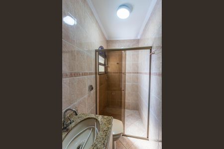 Casa à venda com 343m², 5 quartos e 3 vagasCasa 1 - Banheiro social 