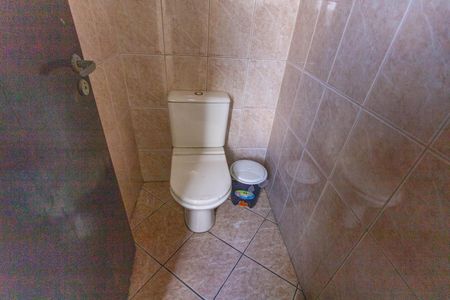 Casa à venda com 343m², 5 quartos e 3 vagasBanheiro da área de lazer 