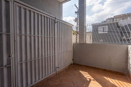 Casa à venda com 343m², 5 quartos e 3 vagasCasa 1 - Área de serviço 