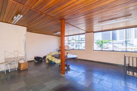 Casa à venda com 250m², 5 quartos e 3 vagasSótão