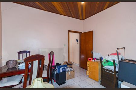 Casa à venda com 250m², 5 quartos e 3 vagasQuarto