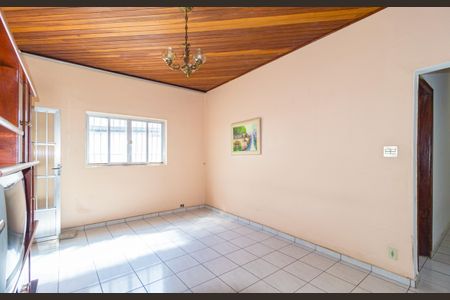 Sala de casa à venda com 5 quartos, 250m² em Vila Prudente, São Paulo