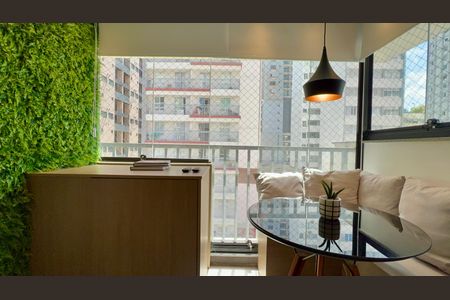 Varanda de kitnet/studio à venda com 1 quarto, 26m² em Pinheiros, São Paulo