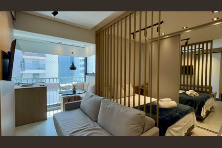 Studio à venda com 26m², 1 quarto e sem vaga Studio à venda com 26m², 1 quarto e sem vagaSala