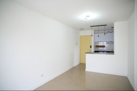 Sala de apartamento para alugar com 3 quartos, 67m² em Jardim Celeste, São Paulo