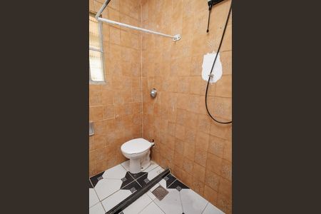 Casa para alugar com 130m², 2 quartos e 3 vagas Casa para alugar com 130m², 2 quartos e 3 vagasBanheiro