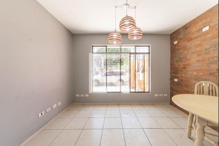 Casa à venda com 95m², 3 quartos e 1 vaga