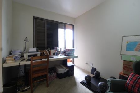 Apartamento à venda com 173m², 3 quartos e 2 vagasEscritório