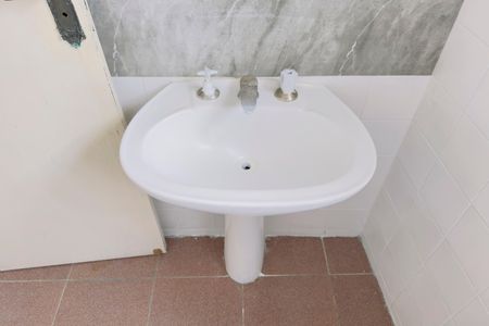 Banheiro Social de casa para alugar com 1 quarto, 70m² em Centro, Jacareí