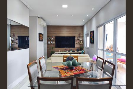 Apartamento à venda com 220m², 1 quarto e 3 vagasSala