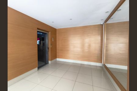 Apartamento à venda com 220m², 1 quarto e 3 vagasElevador