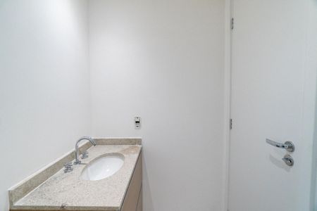 Apartamento à venda com 53m², 1 quarto e sem vagaBanheiro da Suíte