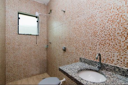Casa à venda com 260m², 3 quartos e 5 vagasBanheiro da Edícula 