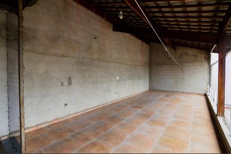 Casa à venda com 260m², 3 quartos e 5 vagasVaranda