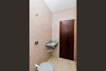 Casa à venda com 260m², 3 quartos e 5 vagasBanheiro da Edícula 