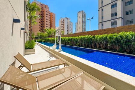 Studio para alugar com 27m², 1 quarto e sem vaga Studio para alugar com 27m², 1 quarto e sem vagaÁrea comum - Piscina