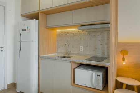 Studio para alugar com 27m², 1 quarto e sem vaga Studio para alugar com 27m², 1 quarto e sem vagaCozinha