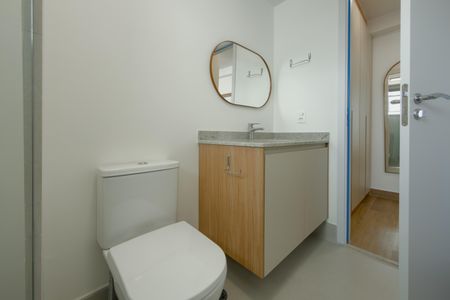 Studio para alugar com 27m², 1 quarto e sem vaga Studio para alugar com 27m², 1 quarto e sem vagaBanheiro