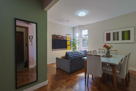 Sala de apartamento à venda com 3 quartos, 72m² em Padre Eustáquio, Belo Horizonte