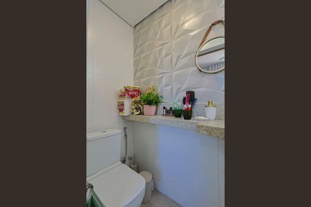 Apartamento à venda com 72m², 3 quartos e 1 vaga Apartamento à venda com 72m², 3 quartos e 1 vagaBanheiro da Suíte