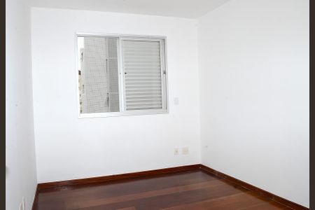 Apartamento à venda com 110m², 3 quartos e 2 vagasQuarto 2