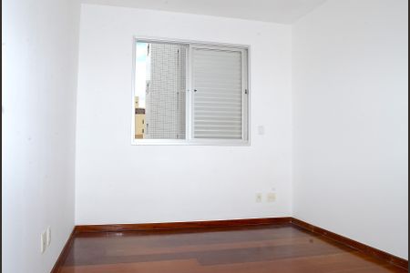 Apartamento à venda com 110m², 3 quartos e 2 vagasQuarto 2