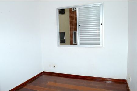 Apartamento à venda com 110m², 3 quartos e 2 vagasQuarto 1