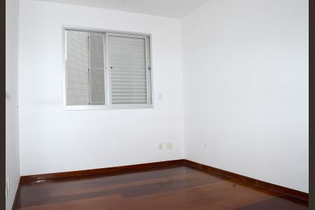 Apartamento à venda com 110m², 3 quartos e 2 vagasQuarto 2