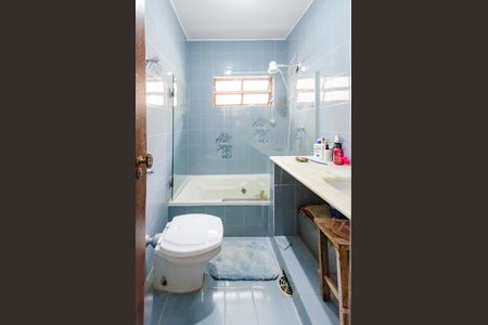 Casa à venda com 337m², 5 quartos e 3 vagasBanheiro da Suíte