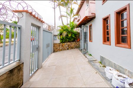 Casa à venda com 337m², 5 quartos e 3 vagasÁrea Externa