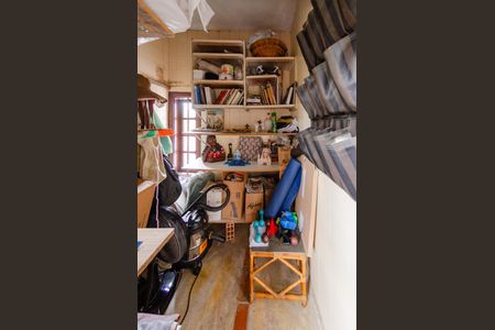 Casa à venda com 337m², 5 quartos e 3 vagasCloset