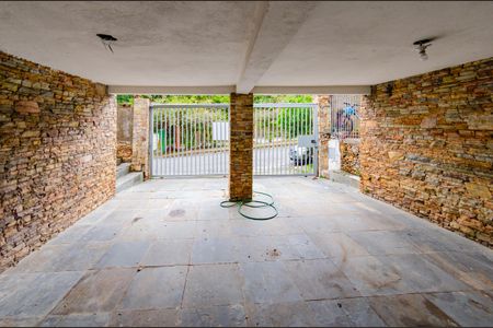 Casa à venda com 337m², 5 quartos e 3 vagasGaragem