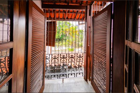 Casa à venda com 337m², 5 quartos e 3 vagasVaranda da Suíte