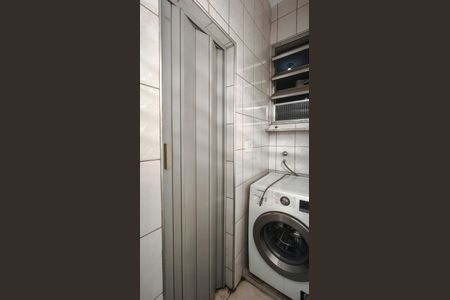 Apartamento à venda com 100m², 2 quartos e sem vagaBanheiro de serviço