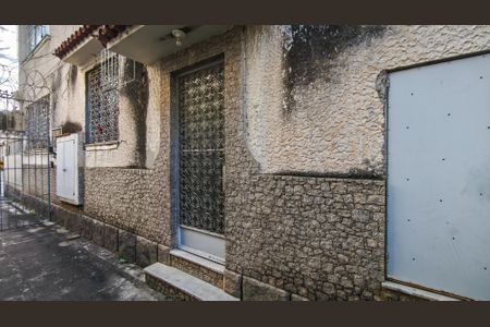 Apartamento à venda com 100m², 2 quartos e sem vagaFachada e portaria