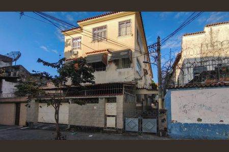 Apartamento à venda com 100m², 2 quartos e sem vagaFachada e portaria